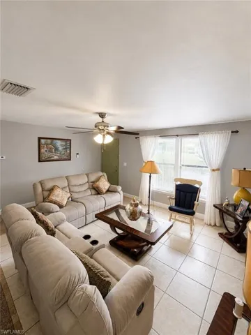 1409 Nw 7th Pl, Cape Coral, Florida 33993