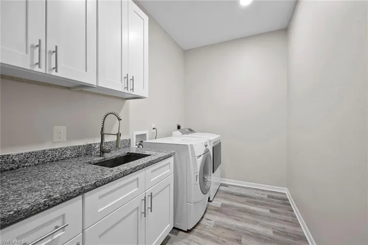 Laundry Room with sink