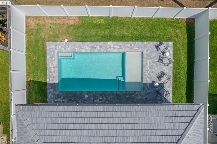Bird's eye view of a pool area