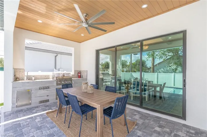 795  108th N AVE, Naples, FL 34108