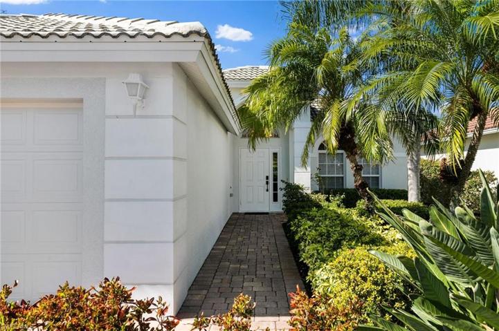 20061  Eagle Glen  WAY, Estero, FL 33928