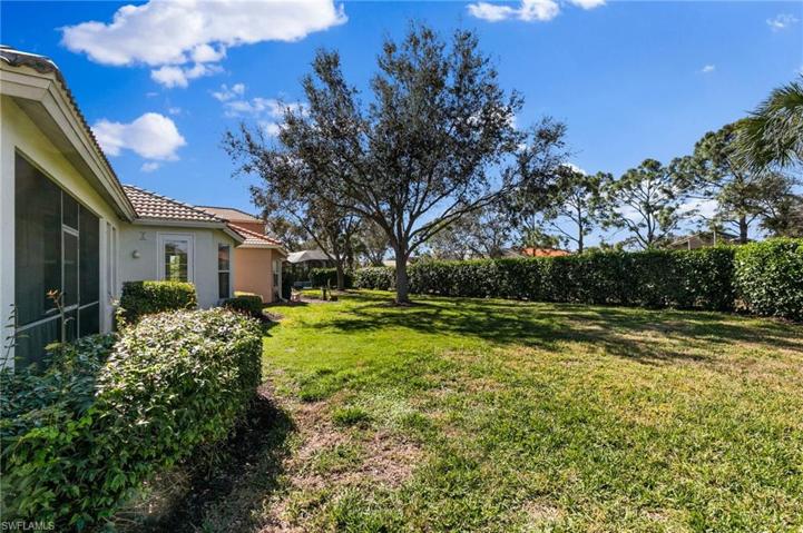 20061  Eagle Glen  WAY, Estero, FL 33928