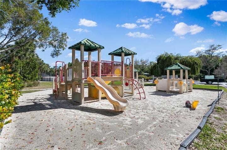 20061  Eagle Glen  WAY, Estero, FL 33928