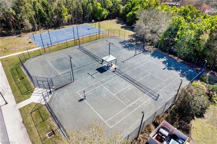 20061  Eagle Glen  WAY, Estero, FL 33928