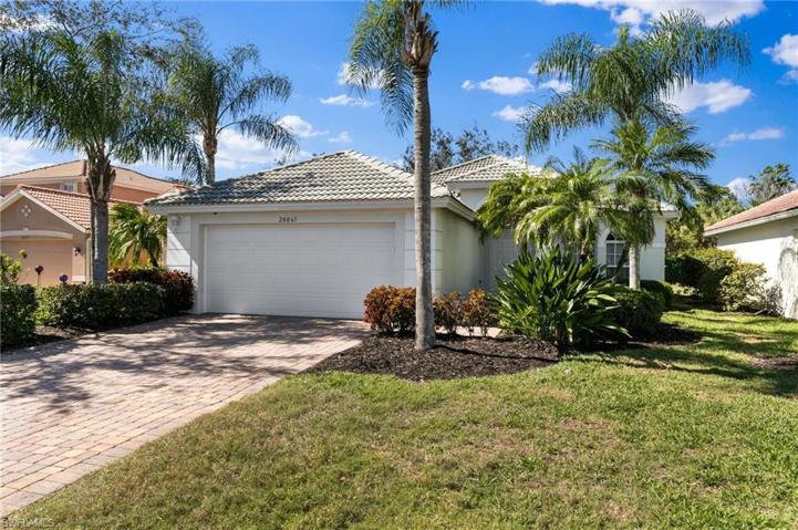20061  Eagle Glen  WAY, Estero, FL 33928