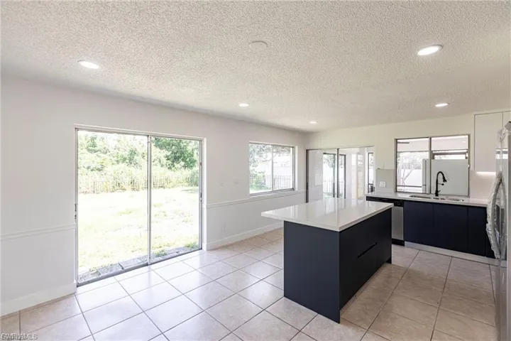 1717 Ne 6th Ter, Cape Coral, Florida 33909