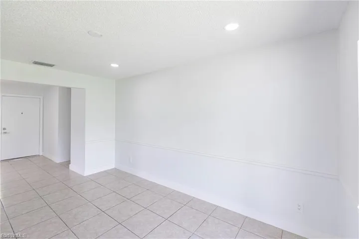 1717 Ne 6th Ter, Cape Coral, Florida 33909