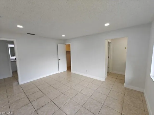 1717 Ne 6th Ter, Cape Coral, Florida 33909