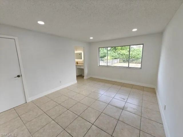 1717 Ne 6th Ter, Cape Coral, Florida 33909