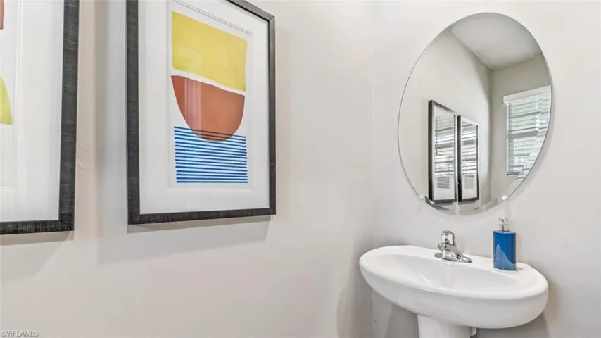 Bathroom with sink