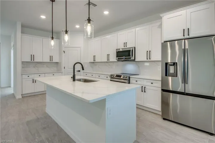 1505 Ne 13th Pl, Cape Coral Fl 33909