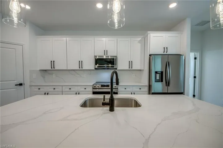 1505 Ne 13th Pl, Cape Coral Fl 33909