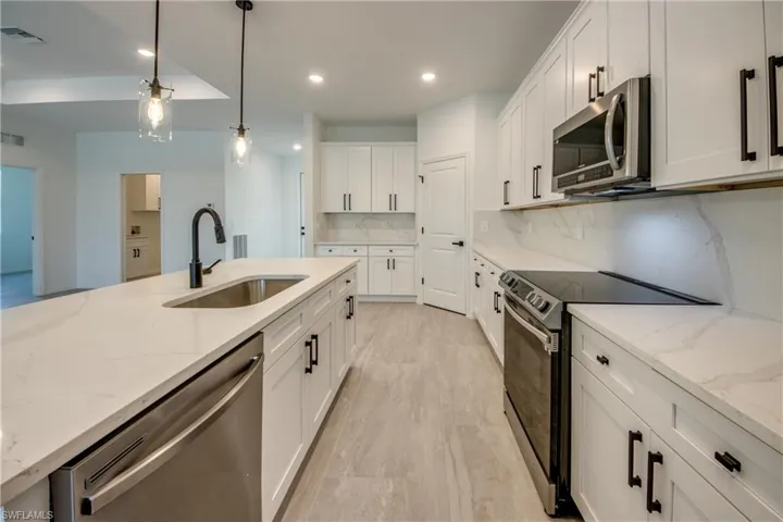 1505 Ne 13th Pl, Cape Coral Fl 33909