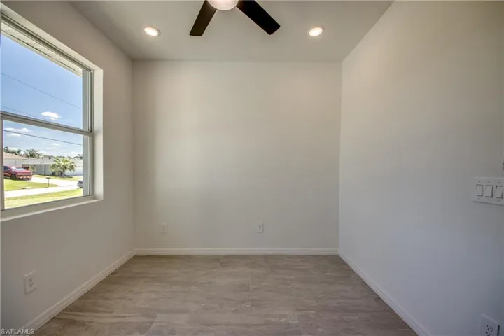 1505 Ne 13th Pl, Cape Coral Fl 33909