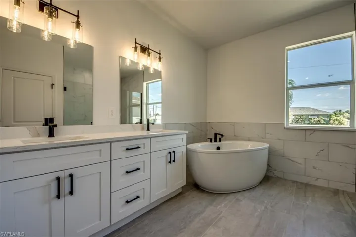 1505 Ne 13th Pl, Cape Coral Fl 33909