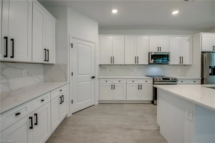 1505 Ne 13th Pl, Cape Coral Fl 33909