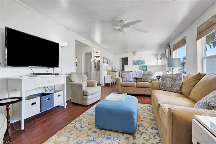 386 Leopard Ln 386, Naples, Florida 34114
