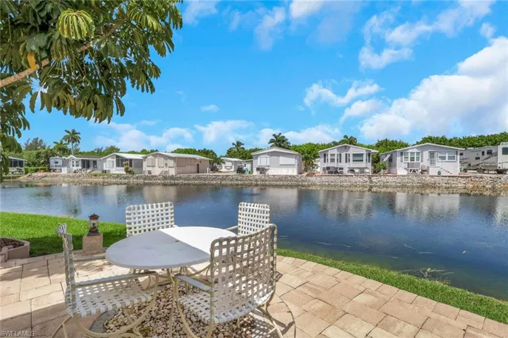 386 Leopard Ln 386, Naples, Florida 34114