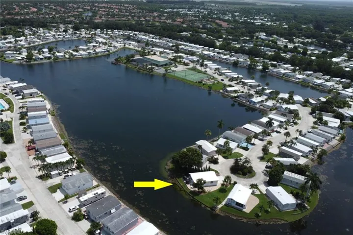 386 Leopard Ln 386, Naples, Florida 34114