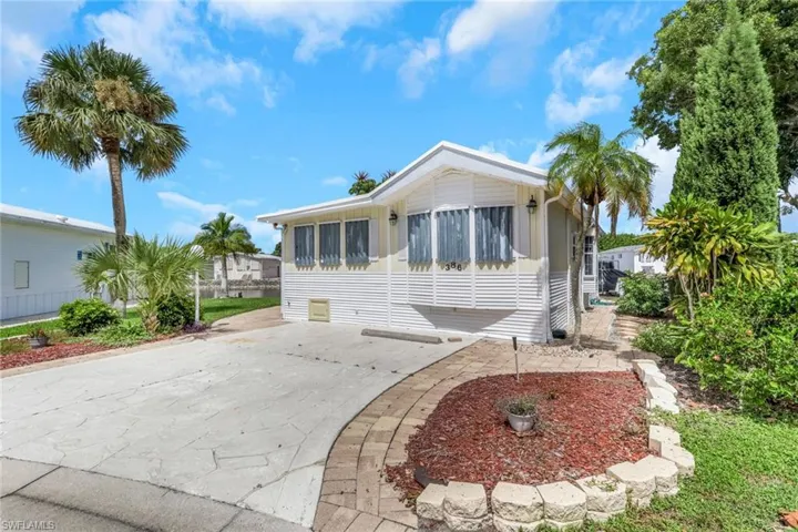 386 Leopard Ln 386, Naples, Florida 34114