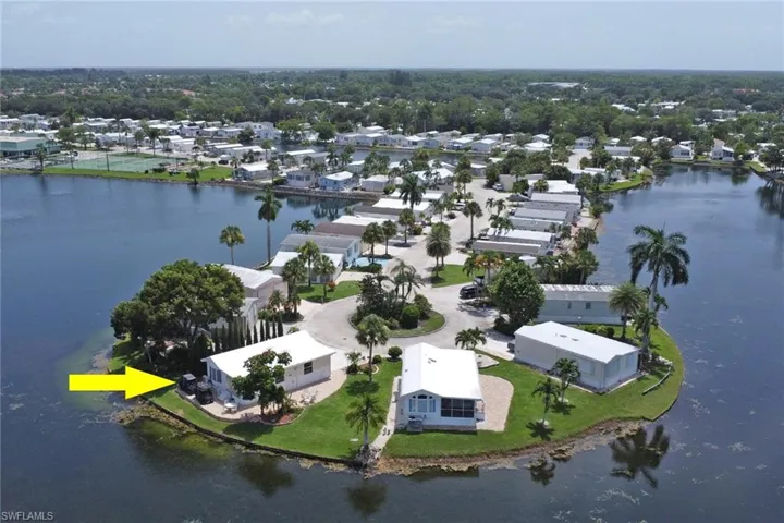 386 Leopard Ln 386, Naples, Florida 34114