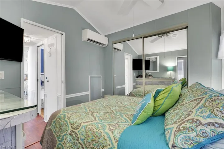 386 Leopard Ln 386, Naples, Florida 34114