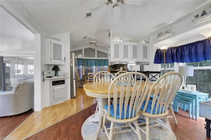 386 Leopard Ln 386, Naples, Florida 34114