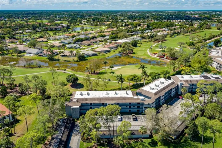 Drone / aerial view featuring view of golf course