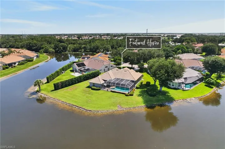 11690 Pinewood Lakes Dr, Fort Myers, Florida 33913