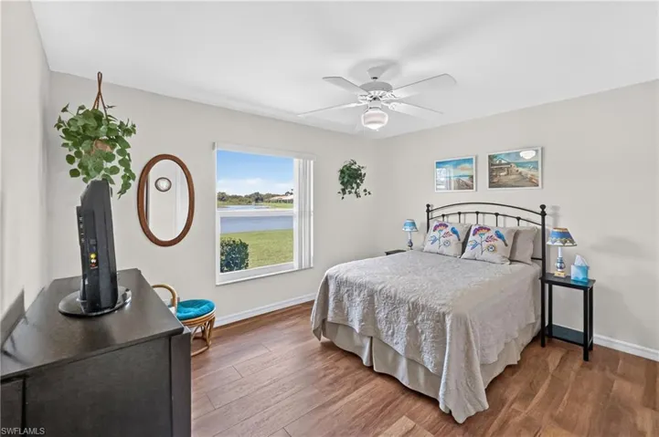 11690 Pinewood Lakes Dr, Fort Myers, Florida 33913