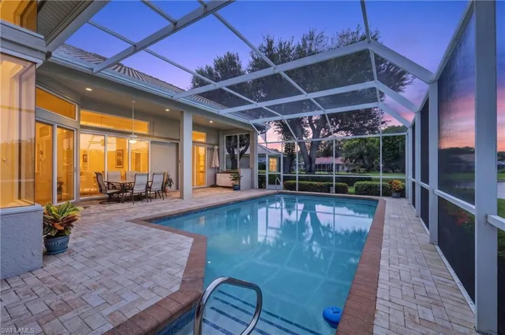 11690 Pinewood Lakes Dr, Fort Myers, Florida 33913