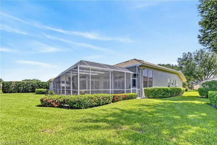 11690 Pinewood Lakes Dr, Fort Myers, Florida 33913