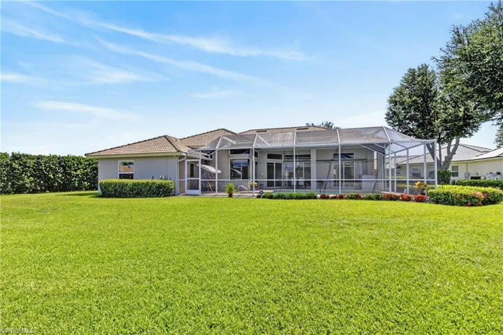 11690 Pinewood Lakes Dr, Fort Myers, Florida 33913