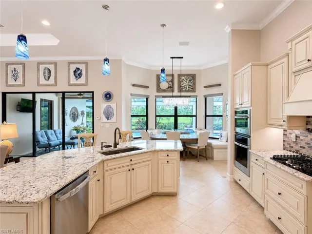 9871 Corso Bello Dr, Naples, Florida 34113