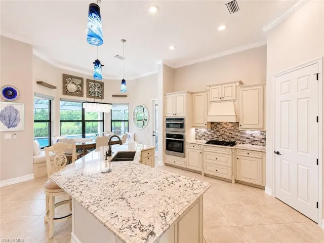 9871 Corso Bello Dr, Naples, Florida 34113