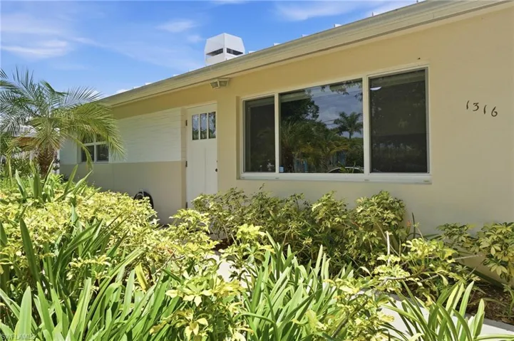 1316 Rordon Ave, Naples, Florida 34103
