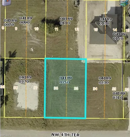Aerial map of property and surrounding area with property boundaries highlighted