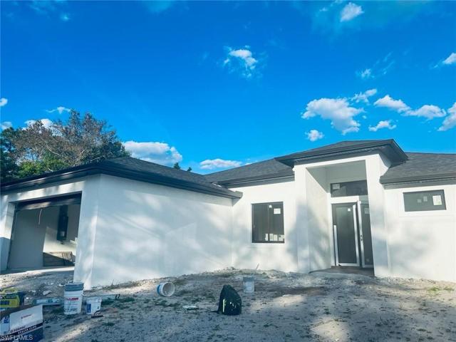 612  Palmetto  AVE, Lehigh Acres, FL 33972