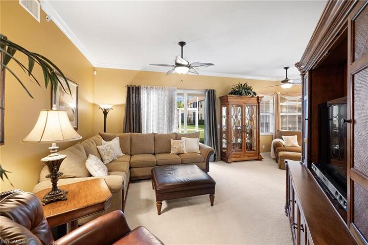 Spacious & bright