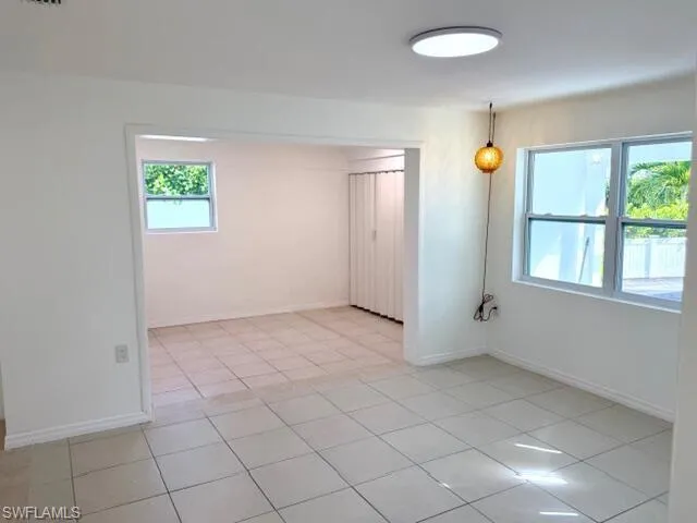 585  14th N ST, Naples, FL 34102