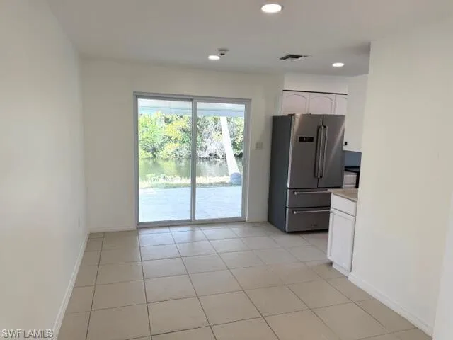 585  14th N ST, Naples, FL 34102