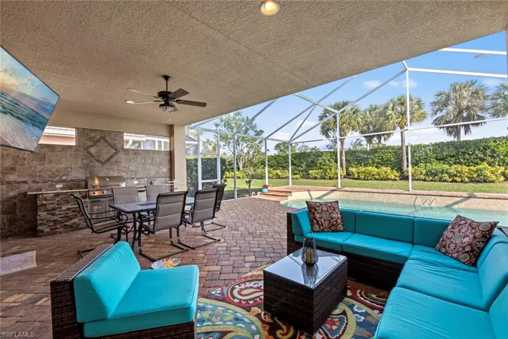 Great covered area, seating, dining, cooking