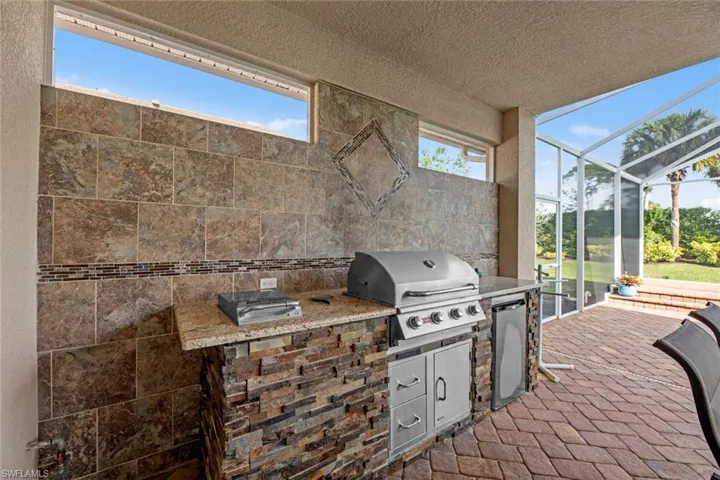 Outdoor kitchen, grill hooked up to Natural Gas
