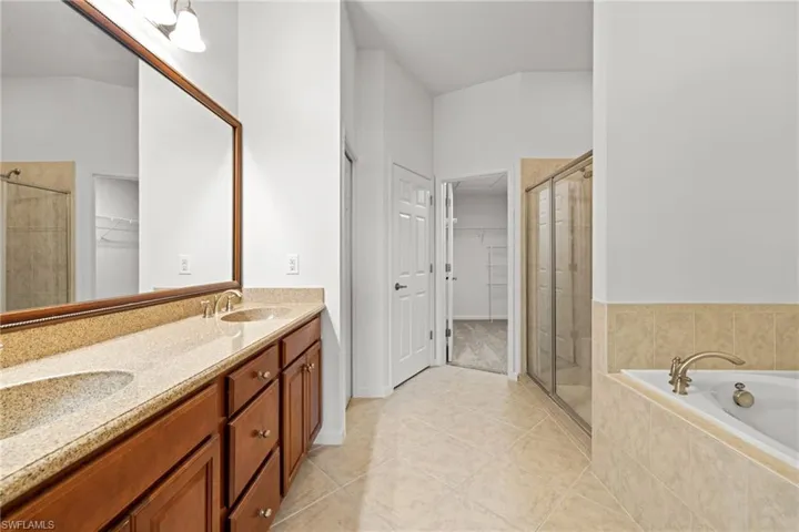 Master suite bath
