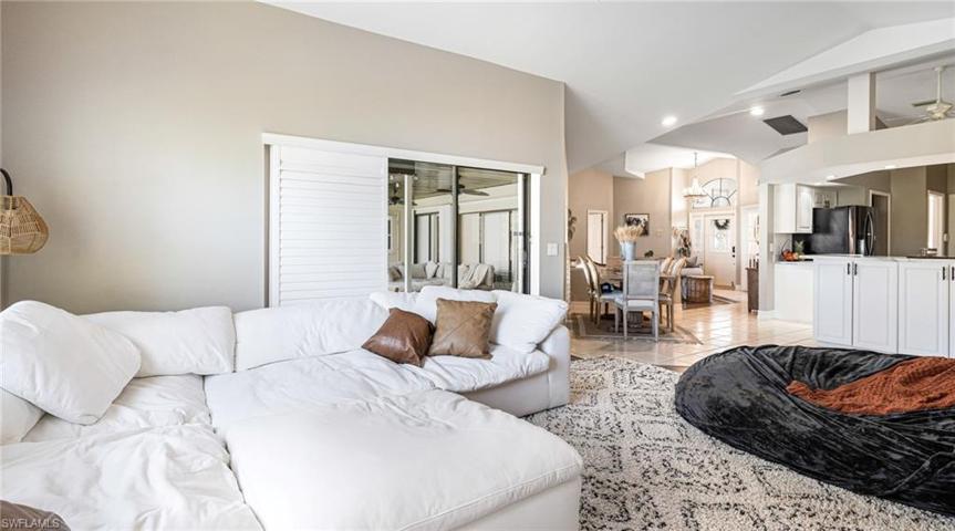 9907 Country Oaks DR, FORT MYERS FL 33967