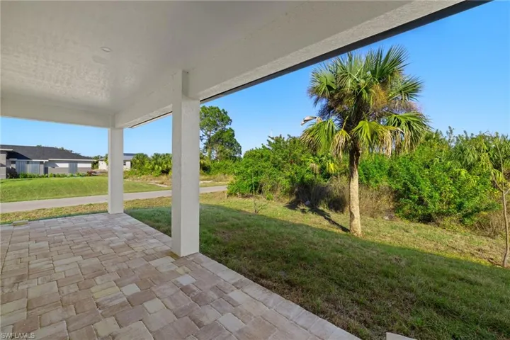 727  Cairo E ST, Lehigh Acres, FL 33974