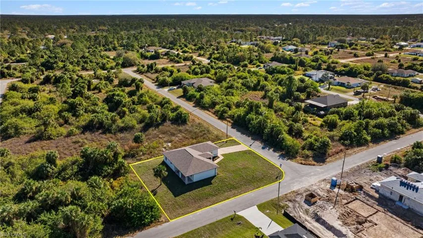 727  Cairo E ST, Lehigh Acres, FL 33974
