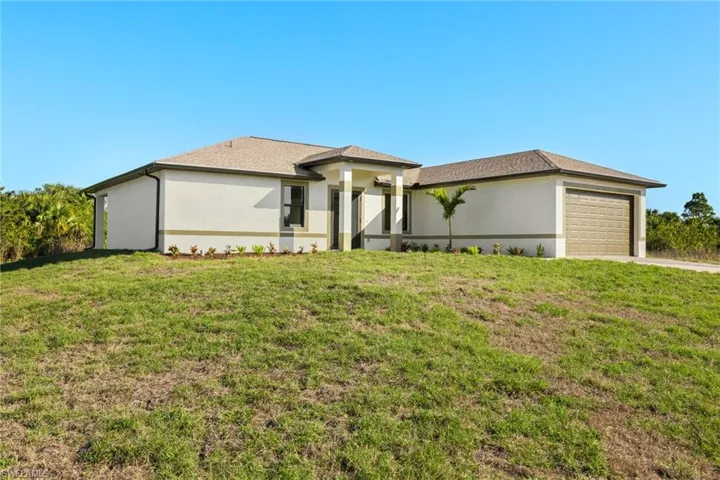 727  Cairo E ST, Lehigh Acres, FL 33974