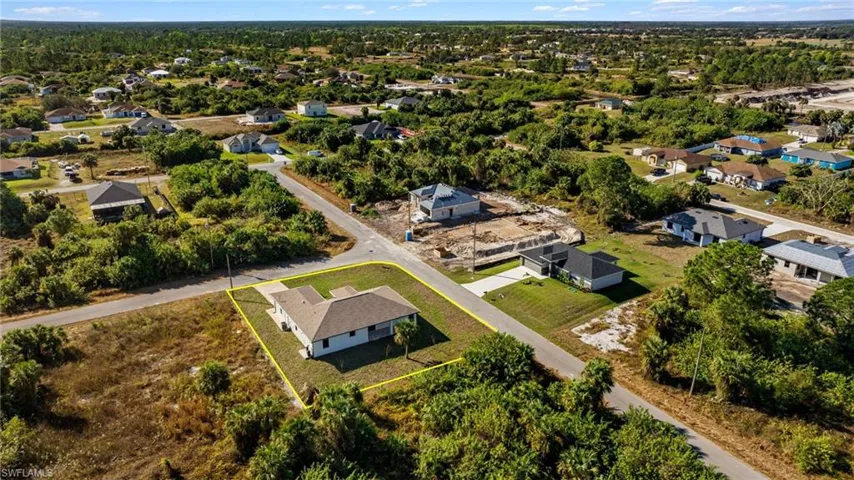 727  Cairo E ST, Lehigh Acres, FL 33974