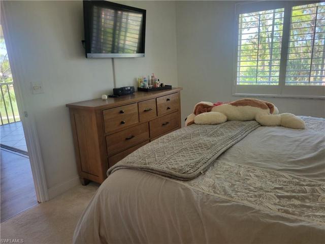 Easlily fits king bed and 2 night stands